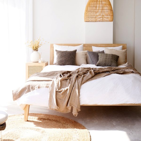 Rattan Bed - Whitewash - Gambar 4