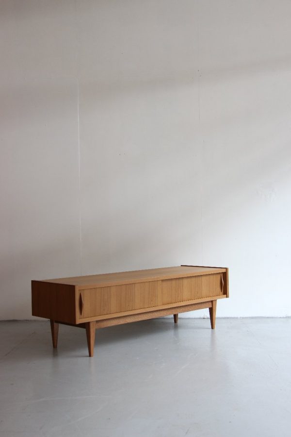 Meja TV Ruhama Brown - Gambar 2