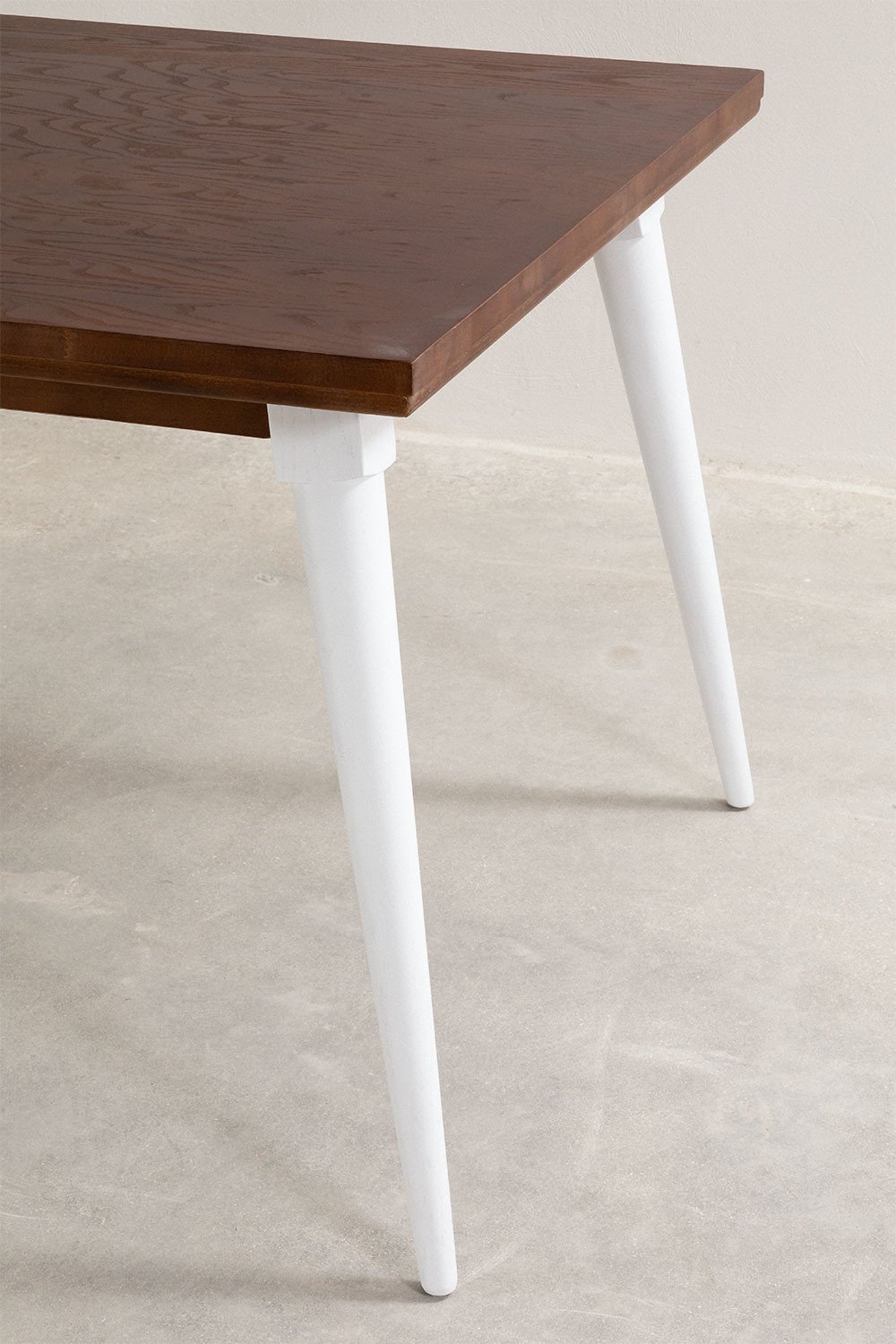 Meja Makan Legia Legia table