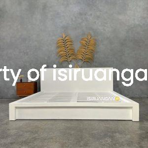 isiruangan Tempat Tidur Malone