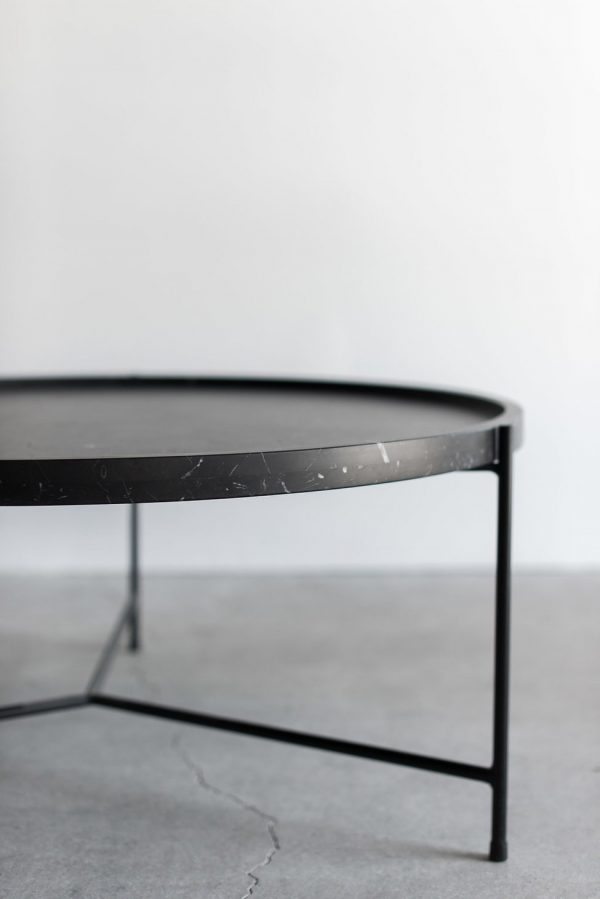 Riquina Table
