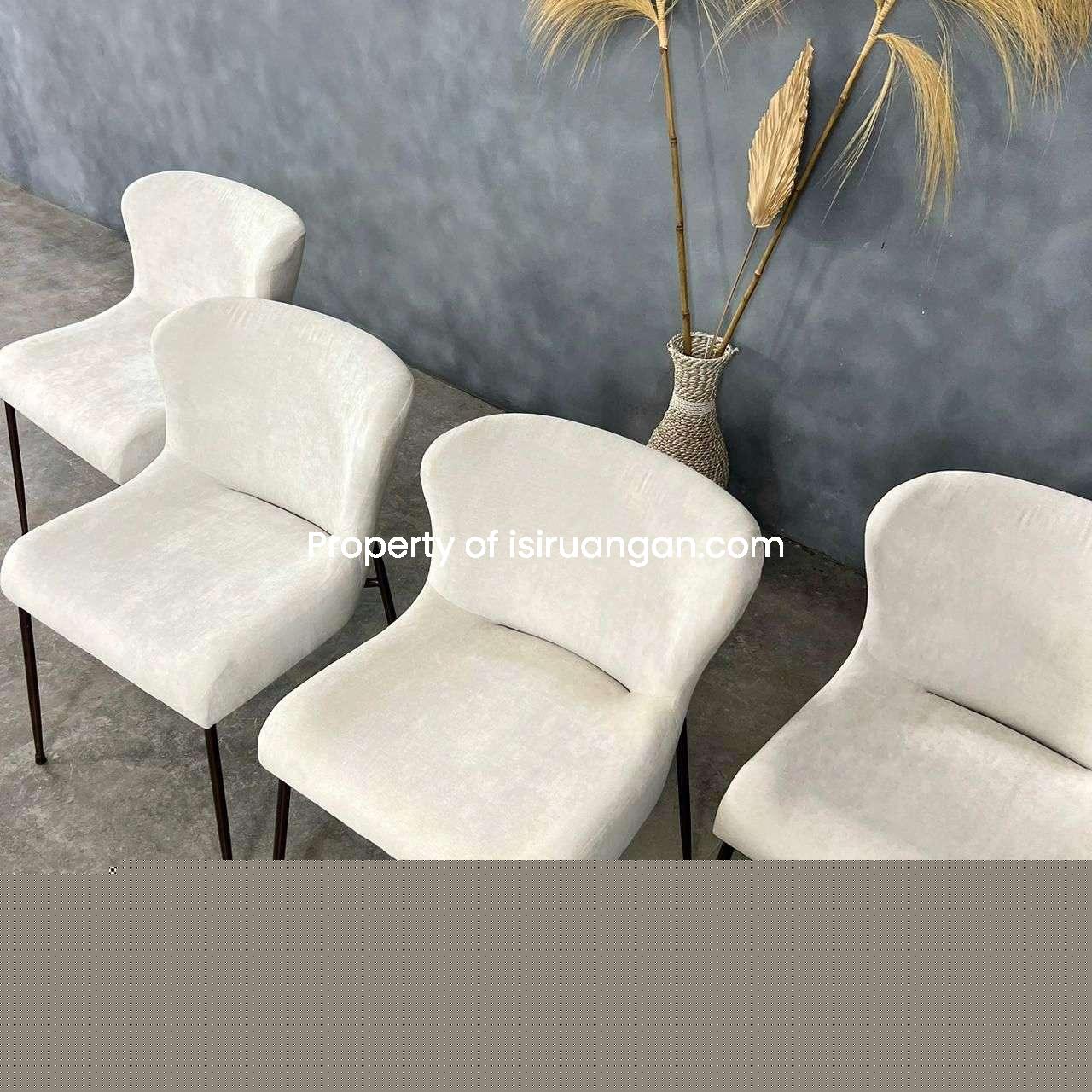 Kursi Scarlet kursi scarlet