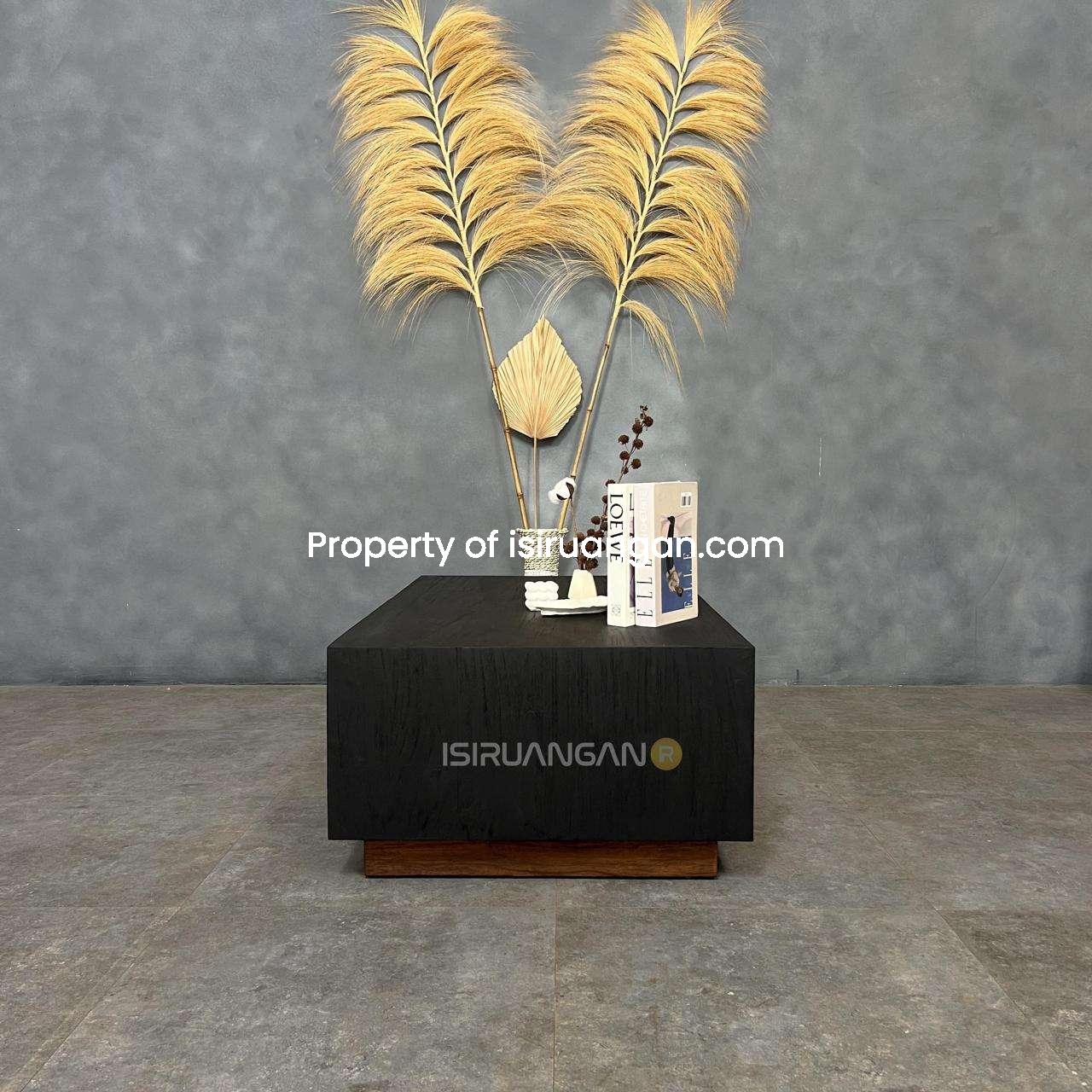 Meja Sullivan meja sullivan