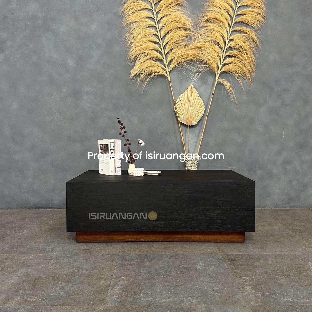 Meja Sullivan meja sullivan