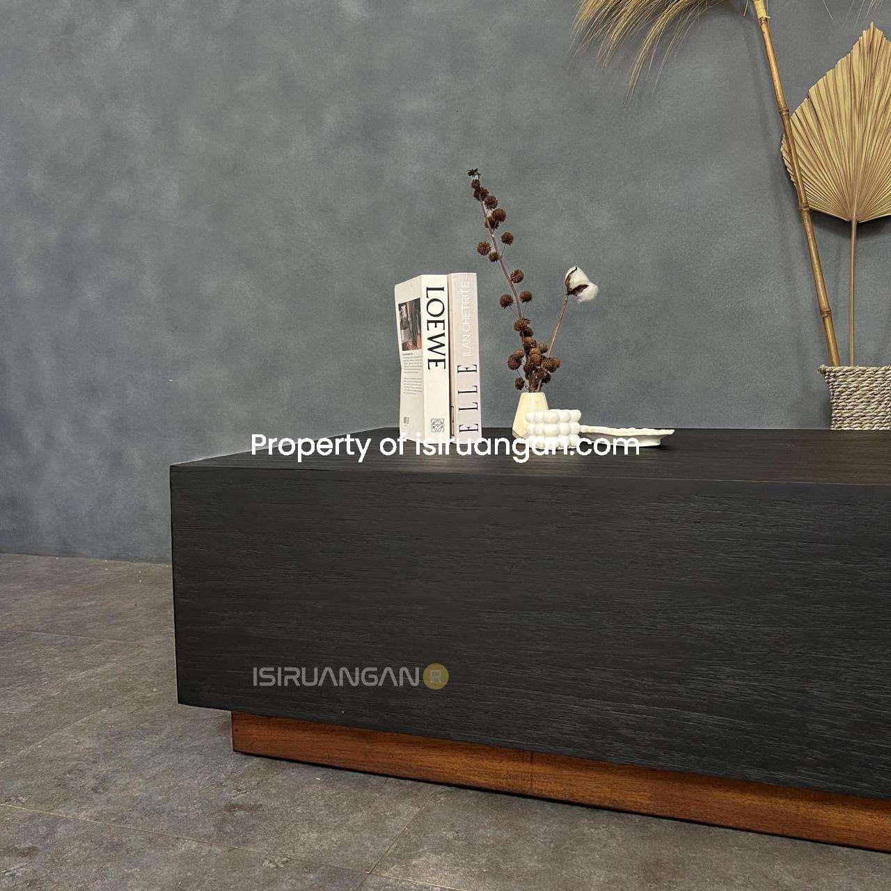 Meja Sullivan meja sullivan