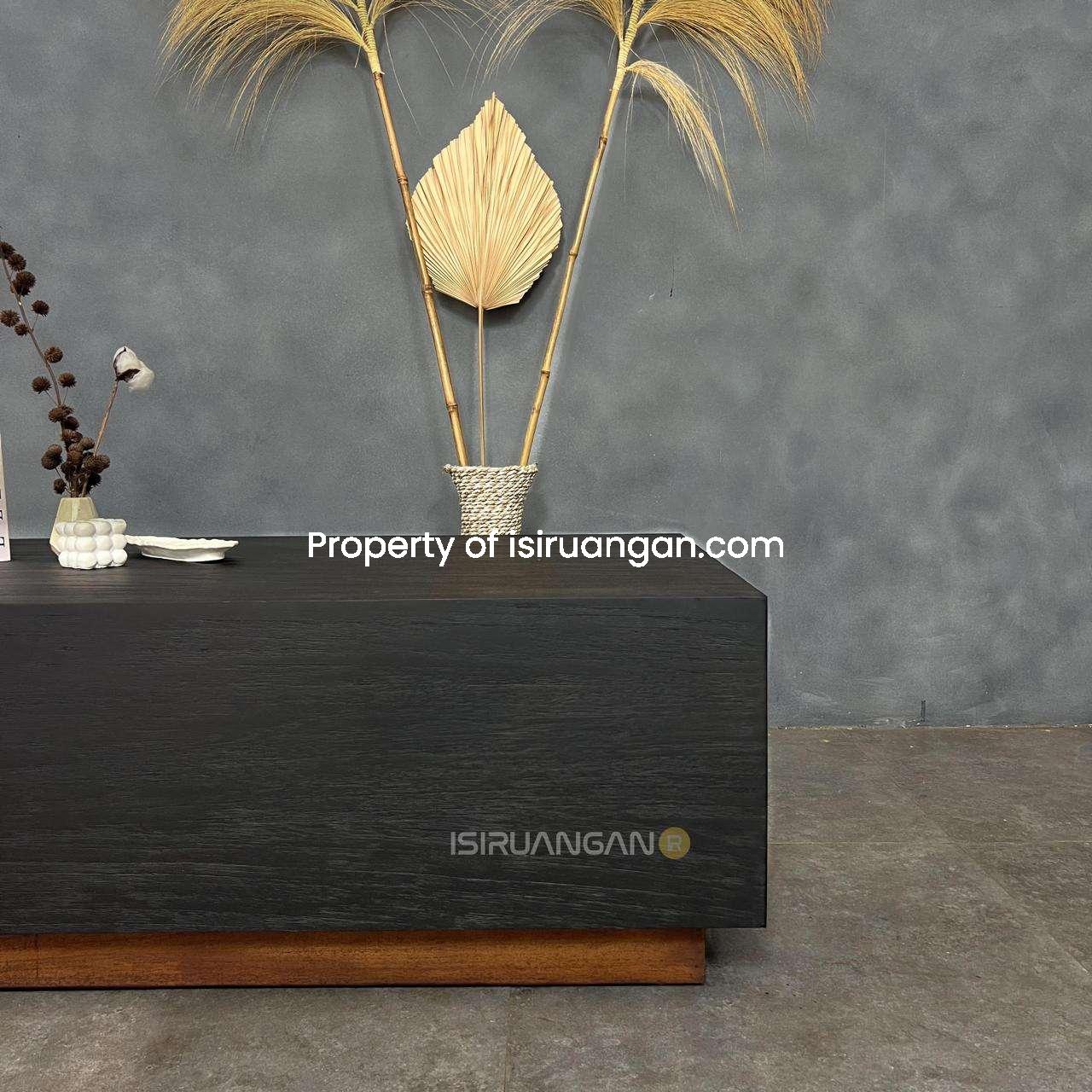 Meja Sullivan meja sullivan