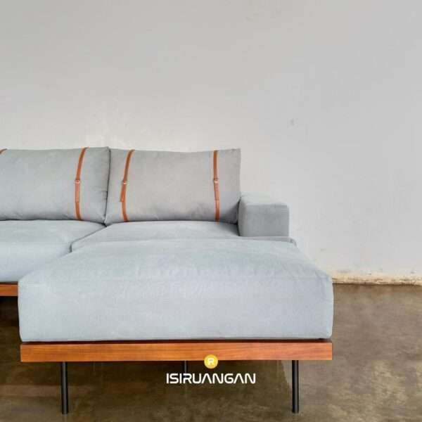 SOFA AZRIEL L SEATER