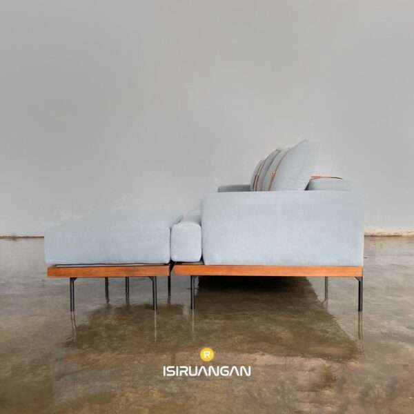 SOFA AZRIEL L SEATER