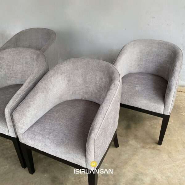 Armchair Lily