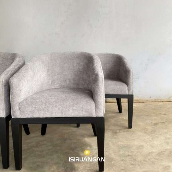 Armchair Lily
