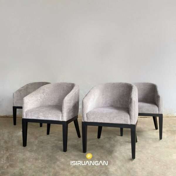 Armchair Lily