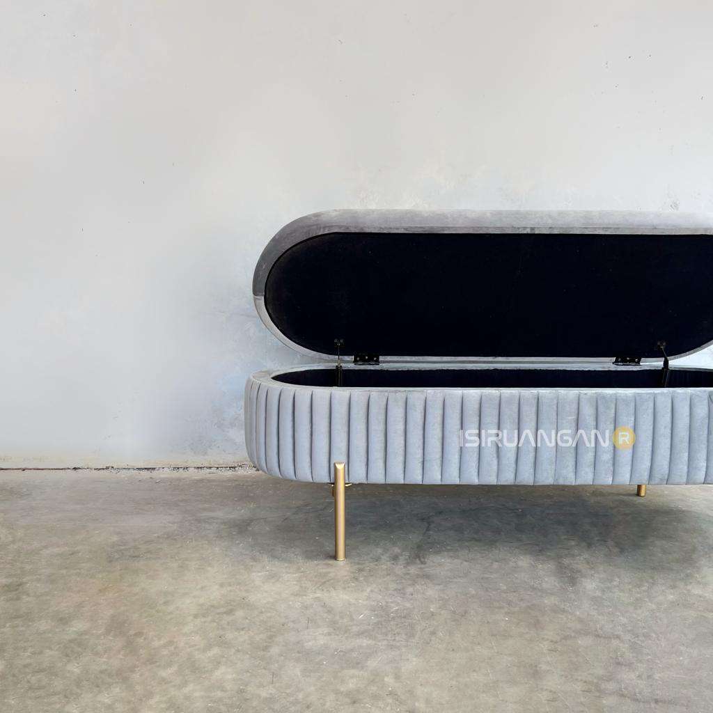 Yuri Bench yuri bench