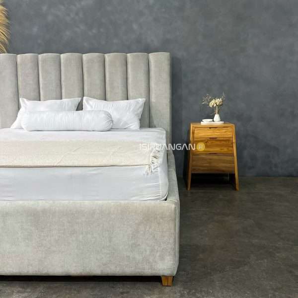 tempat tidur minimalis Olav