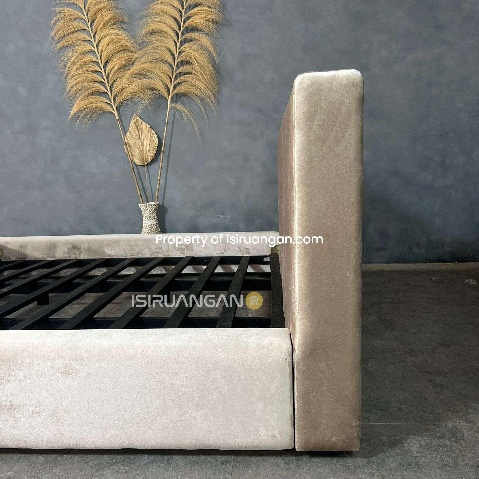 Tempat Tidur Minimalis Willy Tanpa Bench tempat tidur minimalis Willy Tanpa Bench