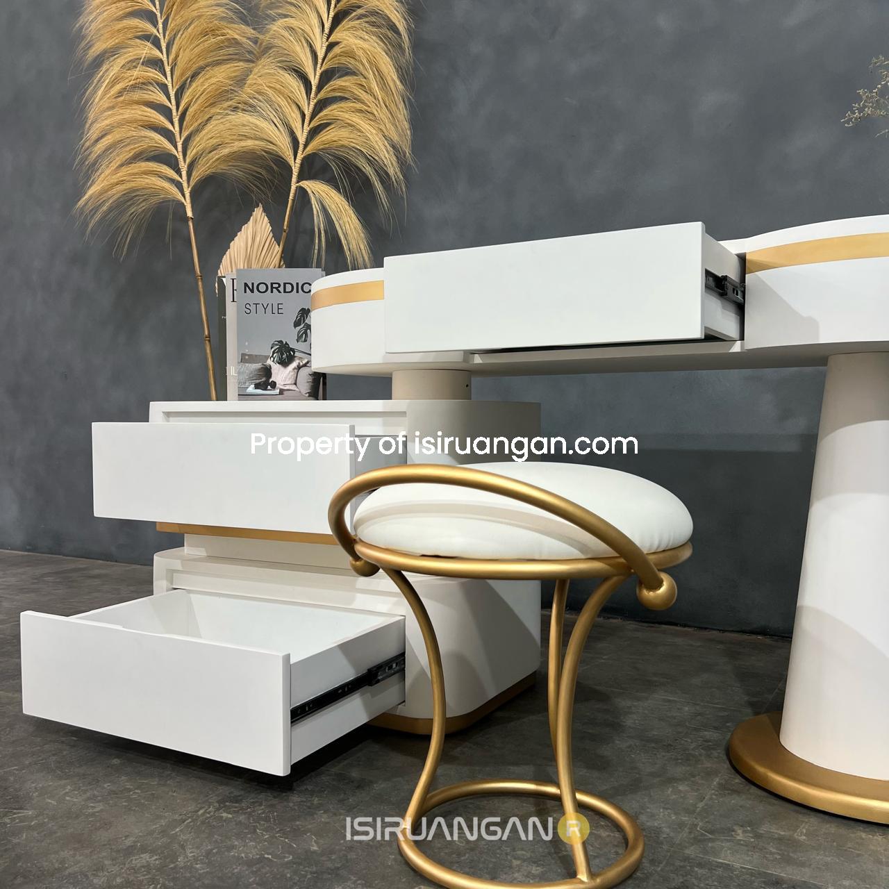 Meja Rias Emery Meja Rias Emery