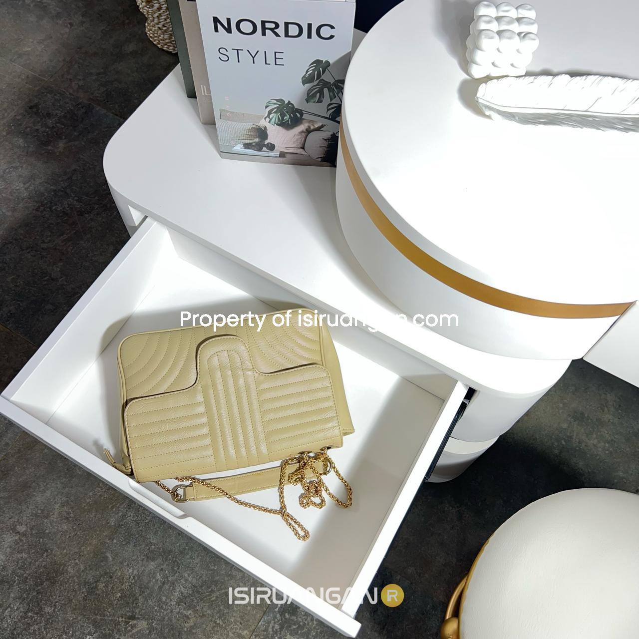 Meja Rias Emery Meja Rias Emery