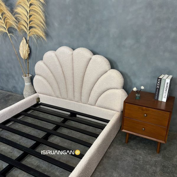 Divan Shell