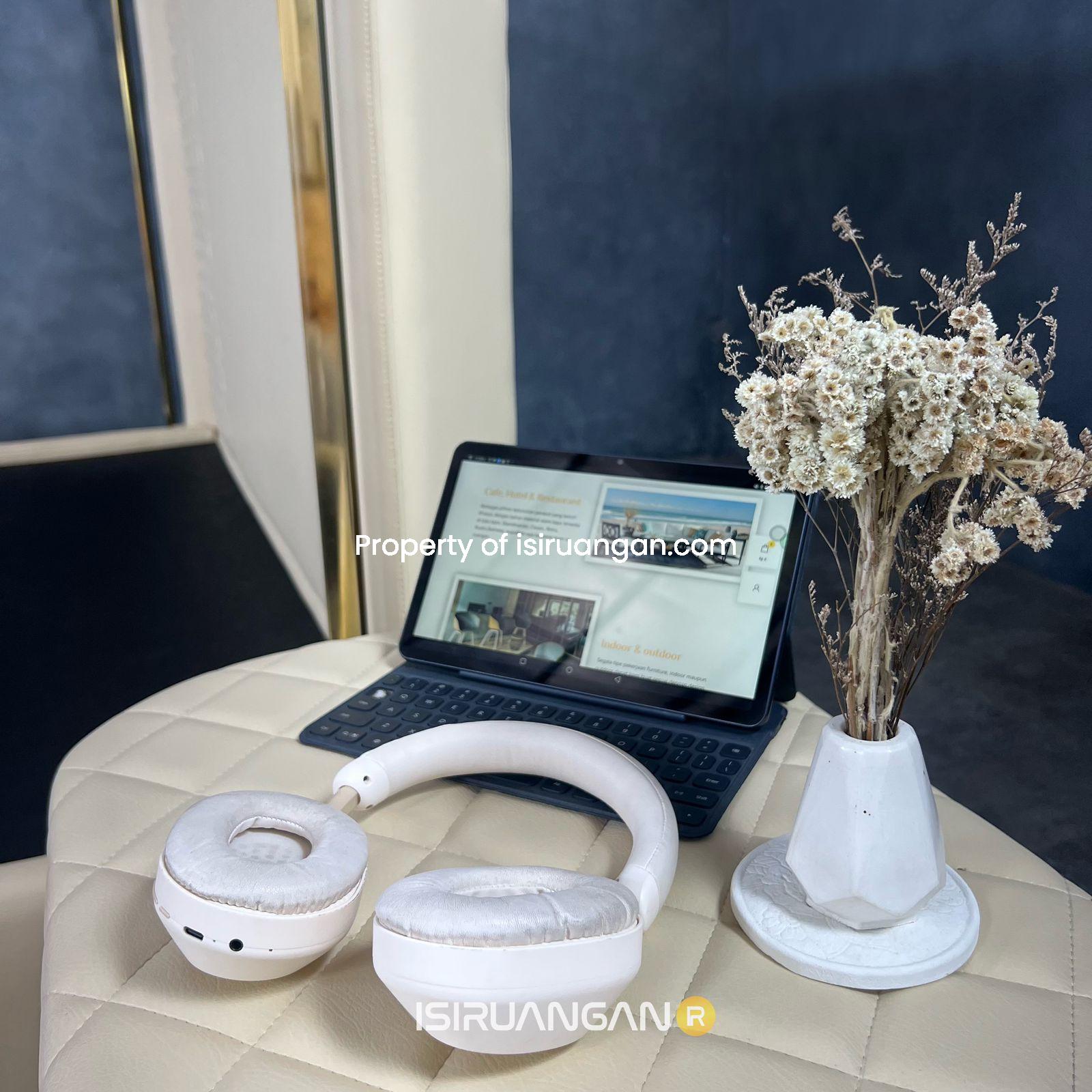 Side Table Glaw Side Table Glaw