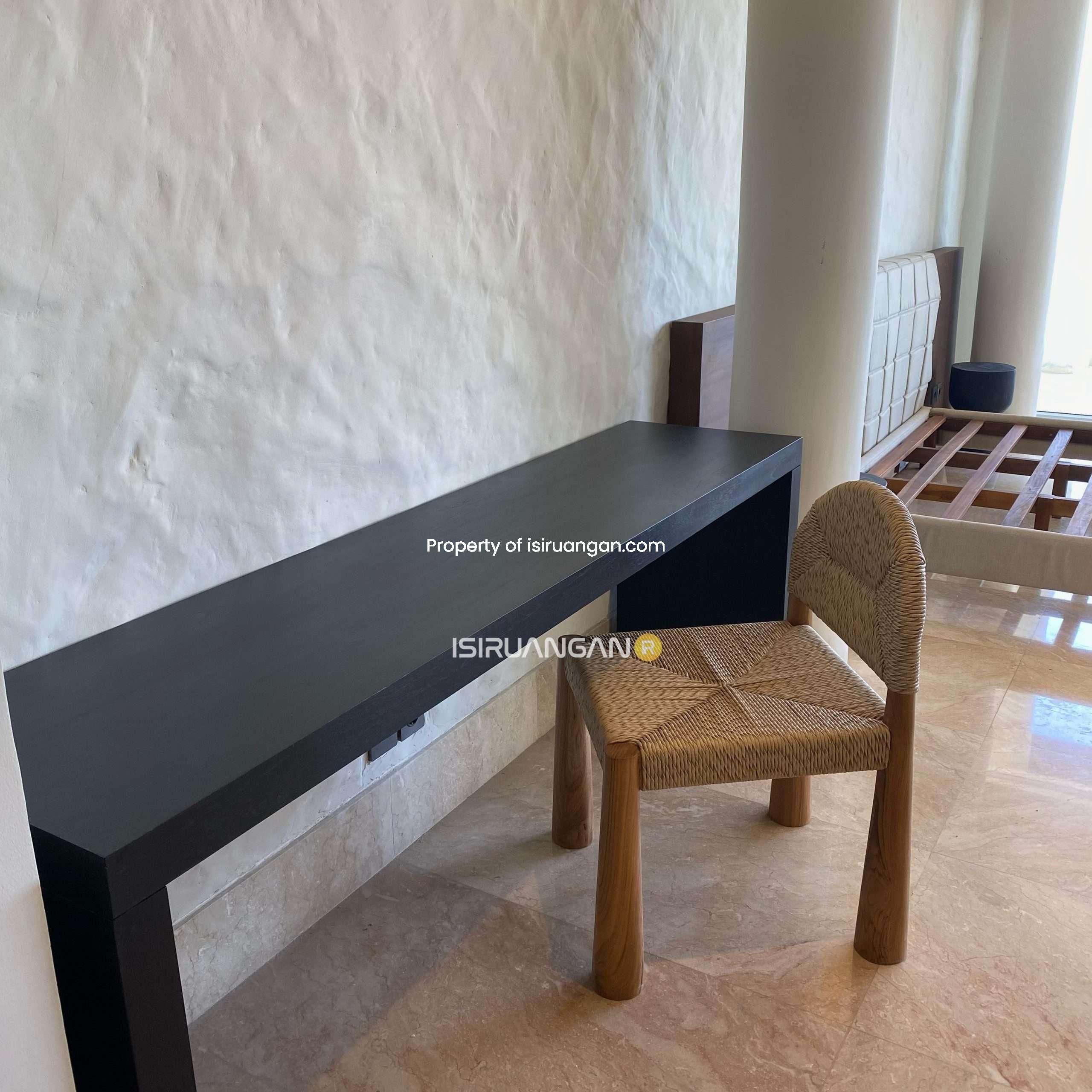 Meja Ronan Minimalis Meja Ronan