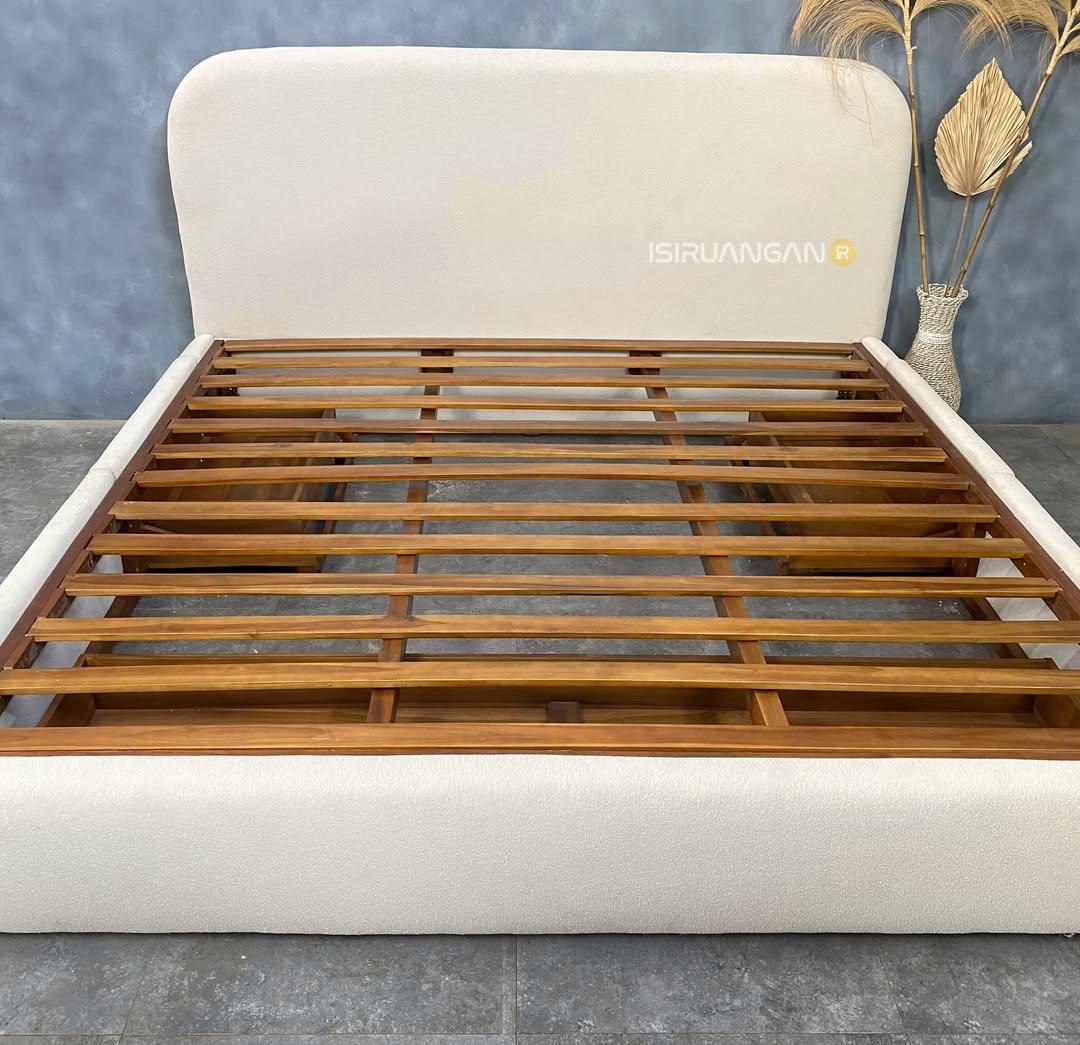Tempat tidur Minimalis Recca Tempat Tidur Minimalis Recca