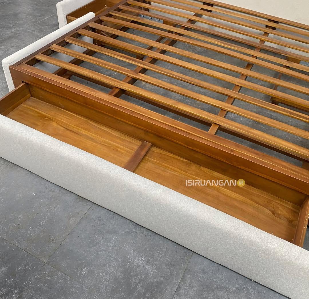 Tempat tidur Minimalis Recca Tempat Tidur Minimalis Recca