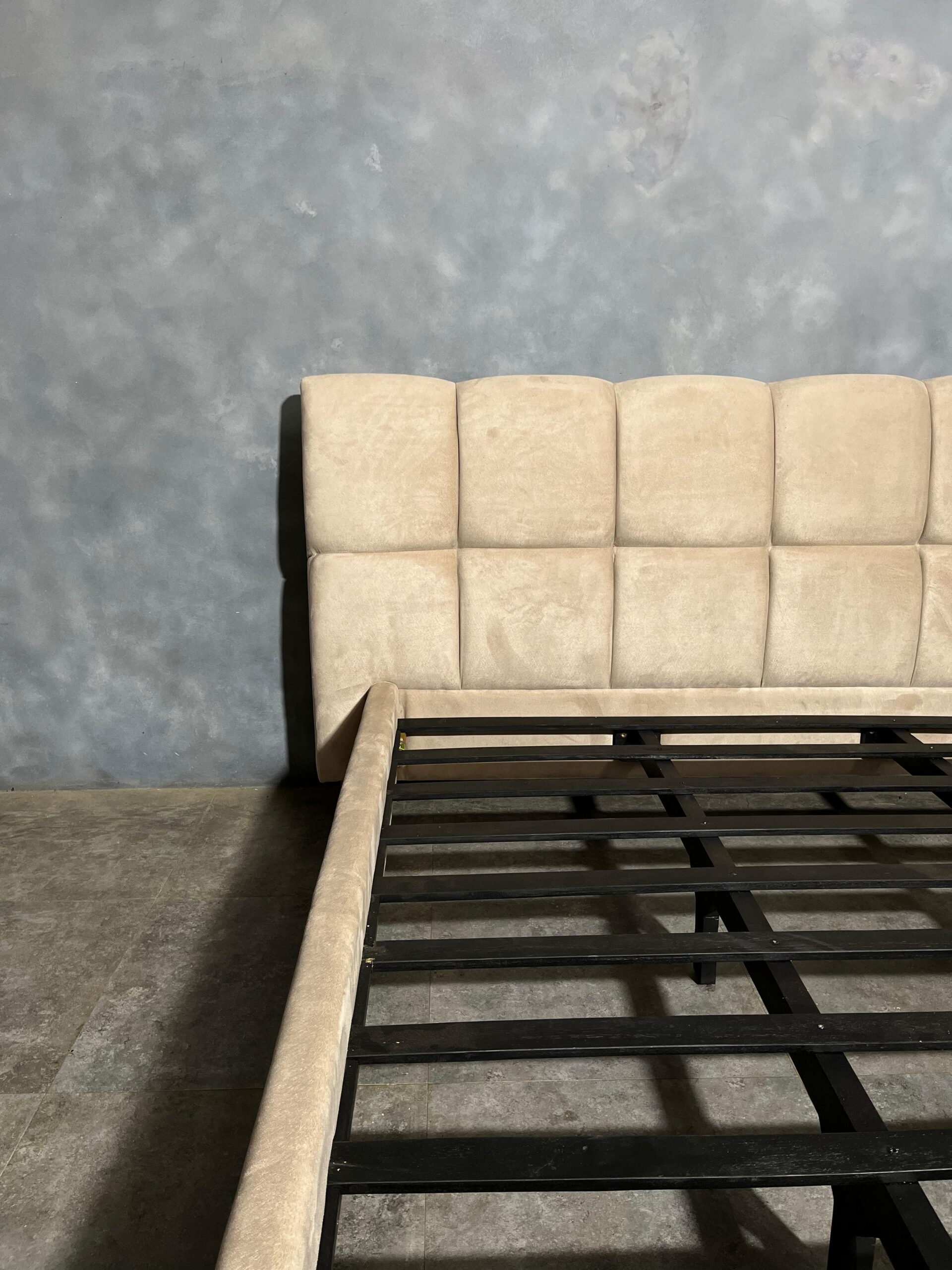 Tempat Tidur Minimalis Tiara Tempat tidur minimalis Tiara