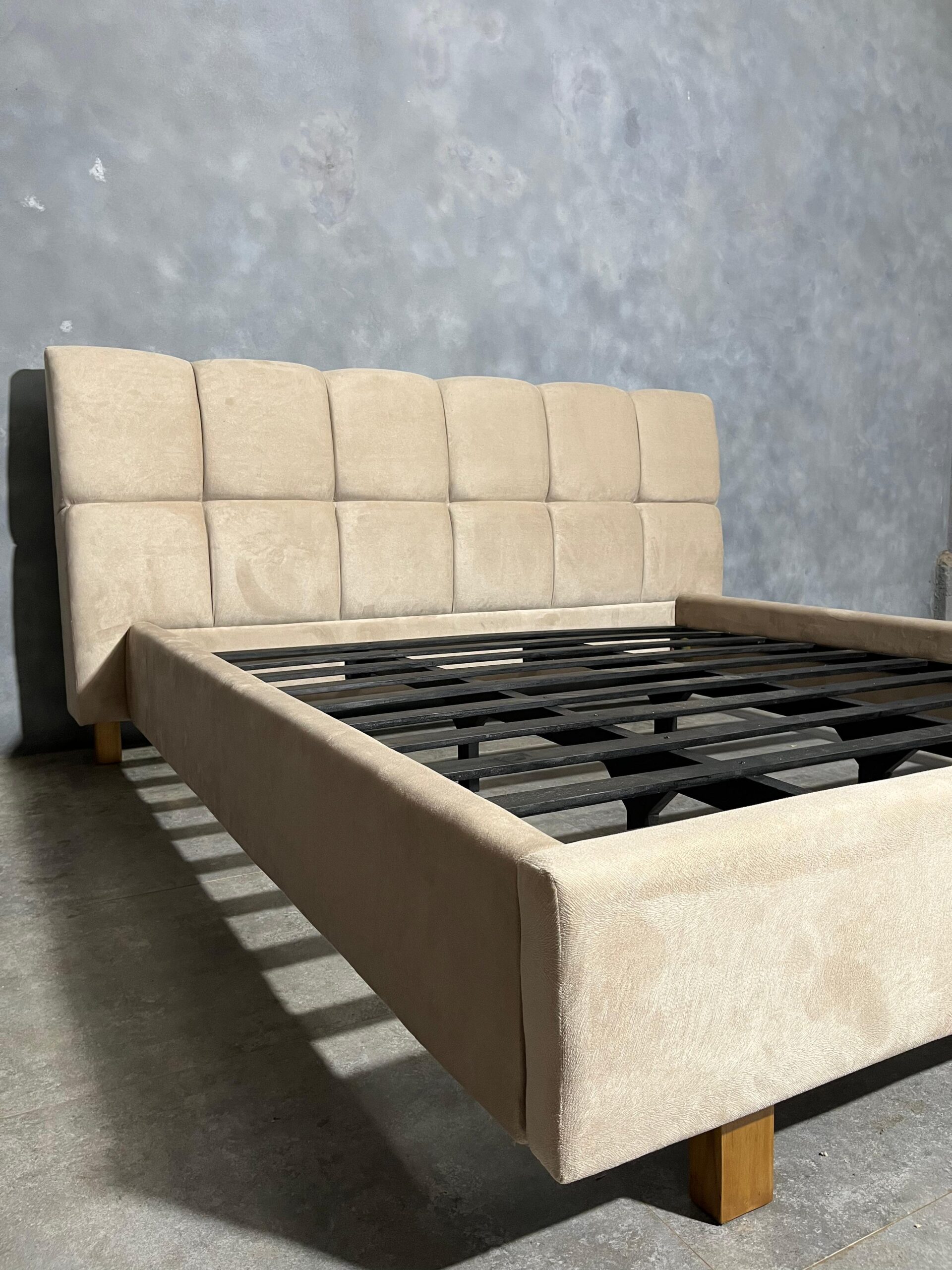 Tempat Tidur Minimalis Tiara Tempat tidur minimalis Tiara